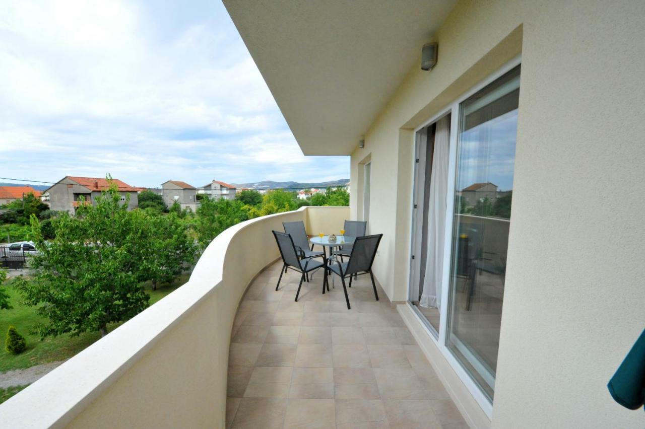 Villa Katarina Kastela Ngoại thất bức ảnh